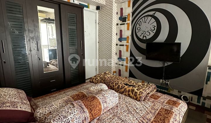 apartment green pramuka disewakan tahunan studio furnish 2