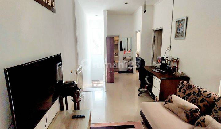 Dijual Rumah Di Dalam Cluster Dekat Ke Graha Raya Dan Alam Sutera 2