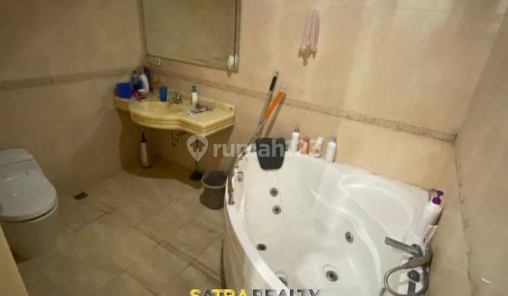 Rumah 2 Lantai, Ada 2 Bathtub, di Perumahaan Lippo Karawaci 2