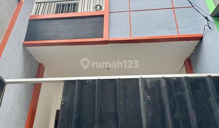 Rumah 3 Lantai Plus Rooftop Sudah Renovasi di Area Grogol 1