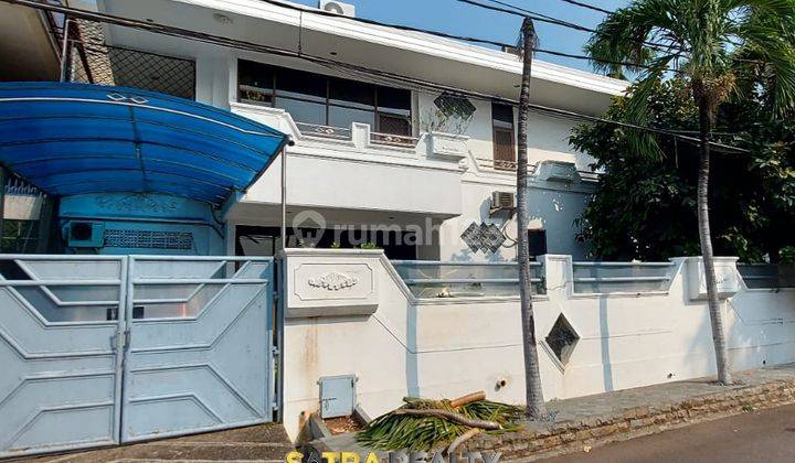 Rumah Di Pluit One Gate System, Garasi Bisa 3 Mobil 1