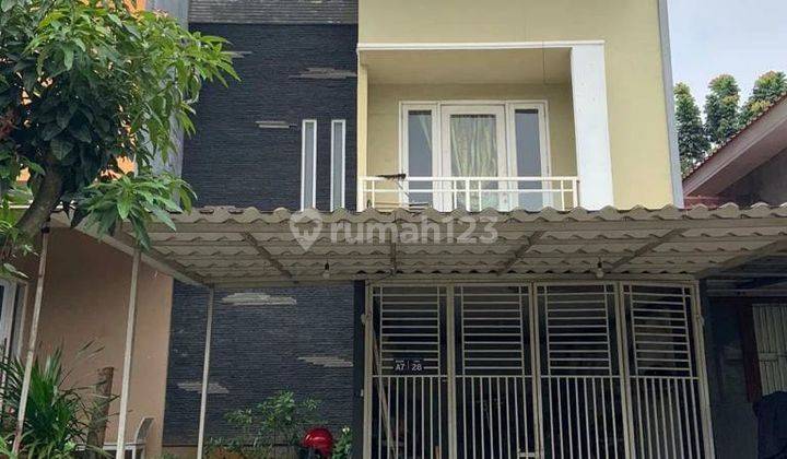 Rumah Luas Ada Taman di Graha Raya Bintaro 2