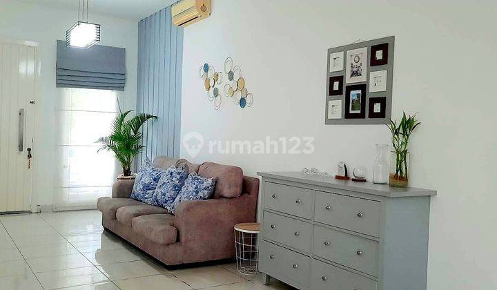 Rumah 2 Lantai Full Furnished Halaman Luas di Bsd City 2