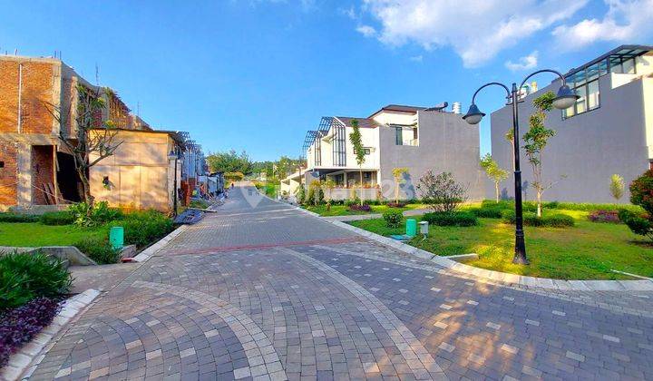 RUMAH BARU DI CLUSTER MEWAH ADA KOLAM RENANG DI SETIABUDI GEGER KALONG 2