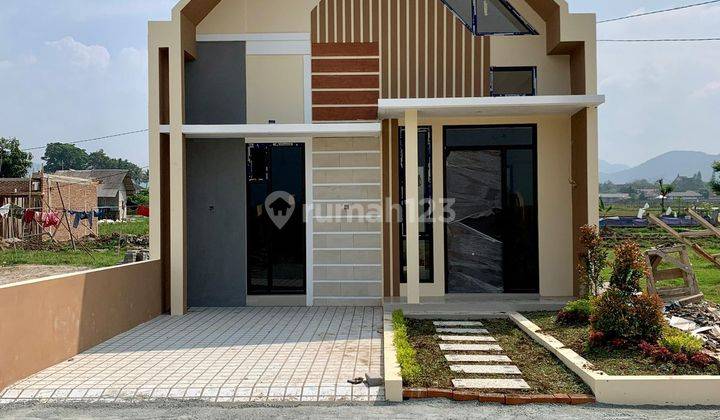 Rumah dijual lokasi strategis akses mudah SHM 1