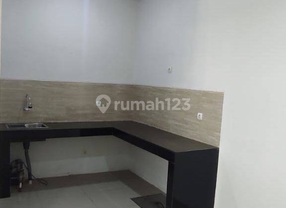 Rumah Baru 2,5 Lantai Full Bangunan Siap Huni, Harga Murah Lokasi Strategis di Citra Garden Puri, Semanan, Kalideres, Jakarta Barat 2