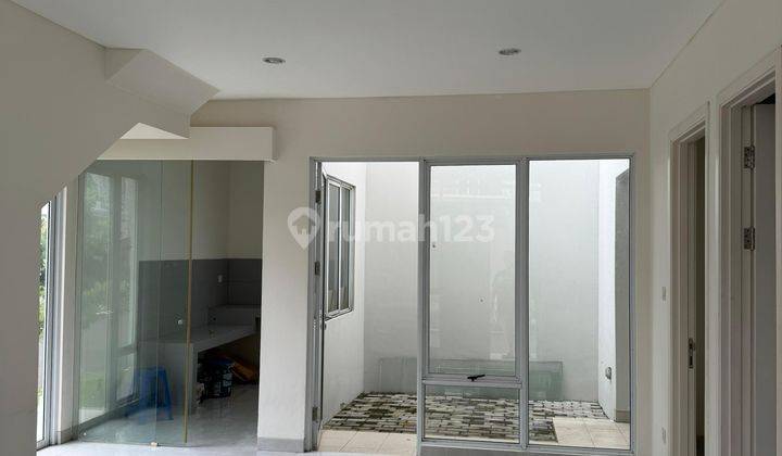 Rumah Hoek Baru 8x12 SHM Siap Huni Harga Murah, Bebas Banjir Lokasi Strategis di Lavon, Swan City, Pasar Kemis, Tangerang 2