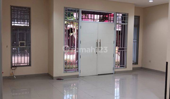 Dijual Cepat Rumah Murah Gak Murahan, Rumah Kece Sudah di Tralis Siap Huni, Harga Murah Bebas Banjir Lokasi Strategis di Cluster Amerika Latin, Green Lake City, Petir, Cipondoh, Tangerang 1