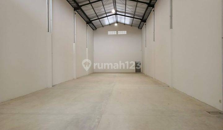 Disewakan Gudang Baru Siap Huni Harga Murah, Bebas Baniir Lokasi Strategis Akses Kontainer 40feet di Pergudangan Duta Indah Star Hub, Benda, Tangerang, Banten 1