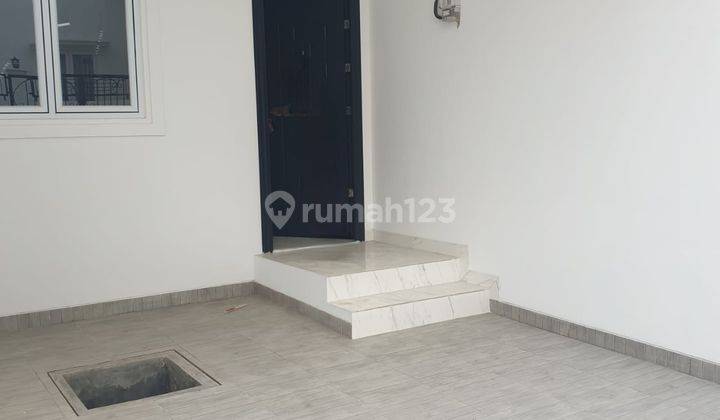 Dijual Rumah Baru 3 Lantai, Shm Bebas Banjir Lokasi Strategis, Siap Huni Harga Murah Hadap Barat Dan Selatan di Grand Baru, Pluit Karang, Pluit, Muara Karang, Jakarta Utara 1