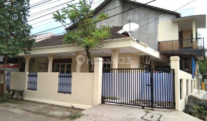 Dijual Rumah Depan Taman Di Ciater Asri Dan Teduh Row Jalan Lebar 1