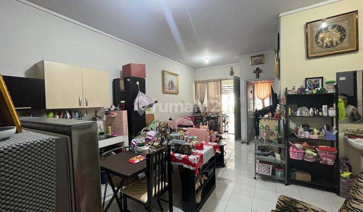 Dijual Rumah Strategis Di Sevilla Bsd Akses Mudah 1