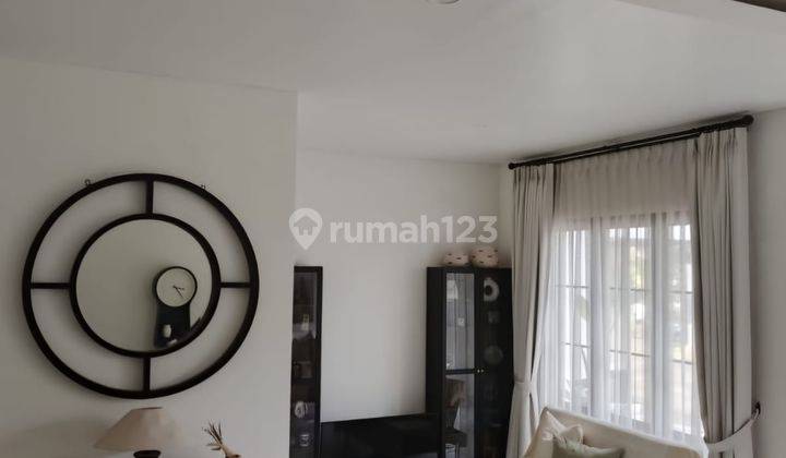 jual Rumah Dengan Interior Cantik di Neo Catalonia Nusa Loka BSD  2