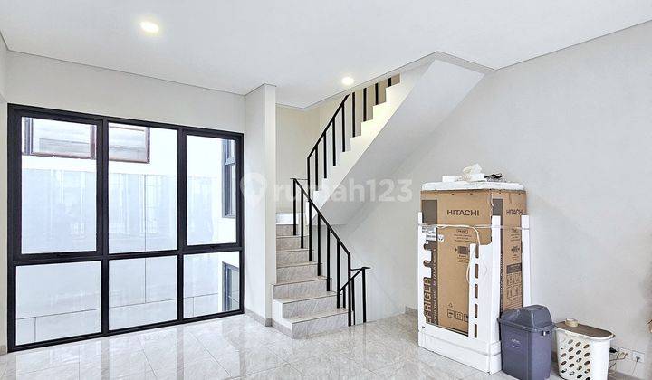 DIJUAL CEPAT RUMAH GREENWICH AETHER SIAP HUNI  DIKAWASAN PREMIUM 2
