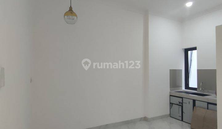 Brand New Dijual Rumah Cantik Siap Huni Kencana Loka Sekt12.3 Bsd 2