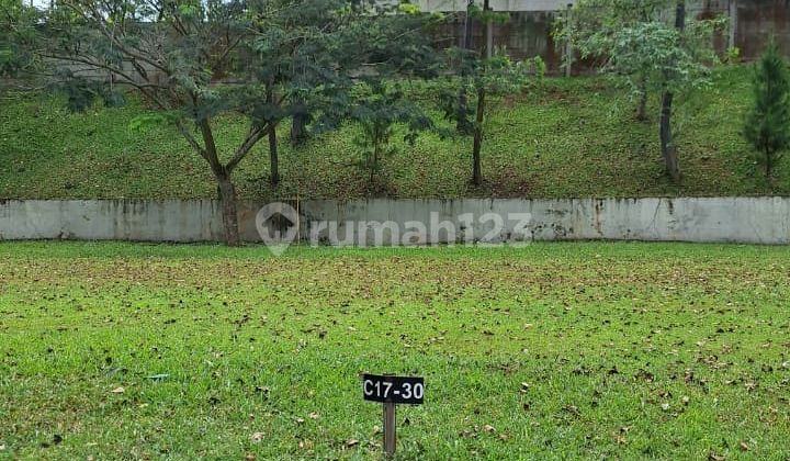 Good Plot Strategic Location in Vanya Park Azzura BSD LT 111