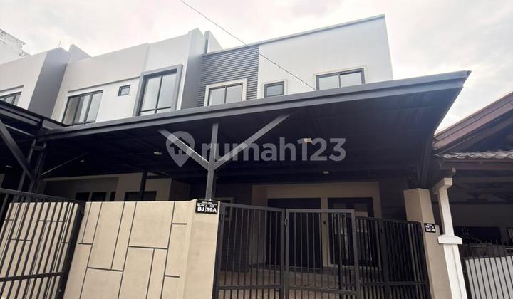 Stock Anyar Ready Stock Rumah New Minimalis Modern Griya Loka Bsd 2