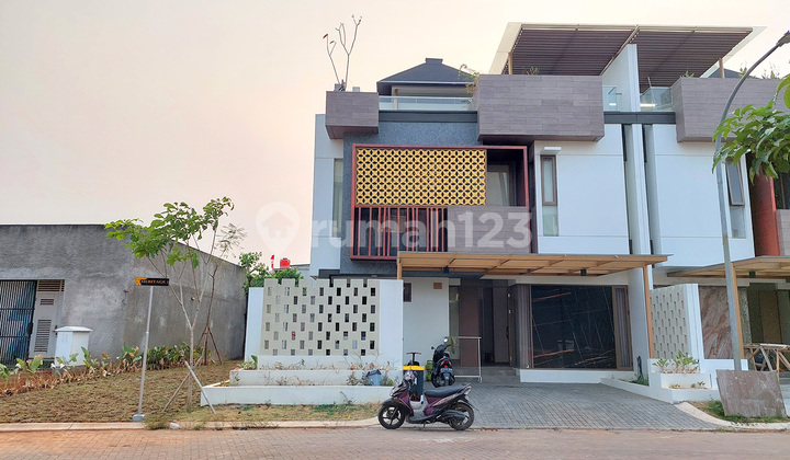 DIJUAL RUMAH MEWAH MODERN 3 LANTAI DI PURI 11 HERITAGE 1