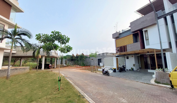 DIJUAL RUMAH MEWAH MODERN 3 LANTAI DI PURI 11 HERITAGE 2