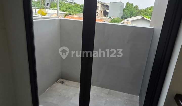 LATINOS BUSINESS DISTRICT BSD House can be used as a business location