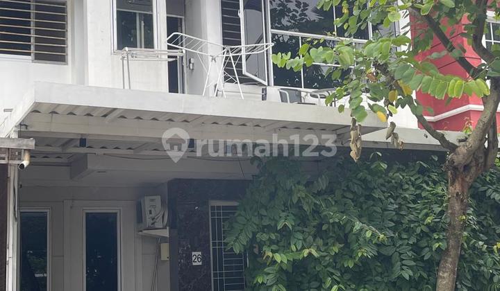 MALIBU VILLAGE RUMAH DEPAN KOLAM RENANG & TAMAN ,CLUB HOUSE 2