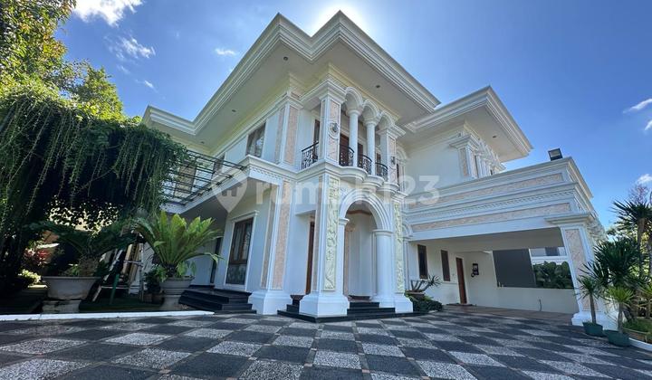 For Sale Beautiful and Luxurious Home The Green Mirage Neat Well-Maintained 2