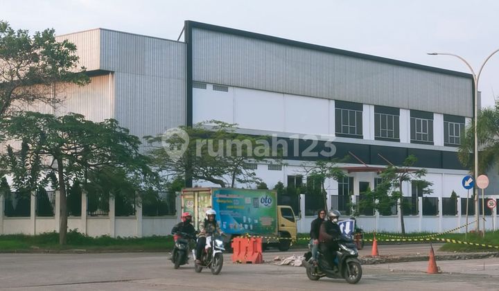 Warehouse Hook Ready to Use in Marunda Center Warehouse Area, Bekasi