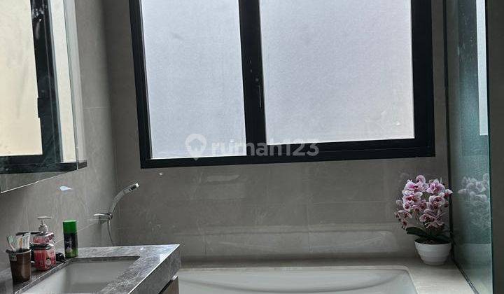 Dijual Rumah Mewah Modern Ala Sultan Di Laurel Navapark, Bsd  2