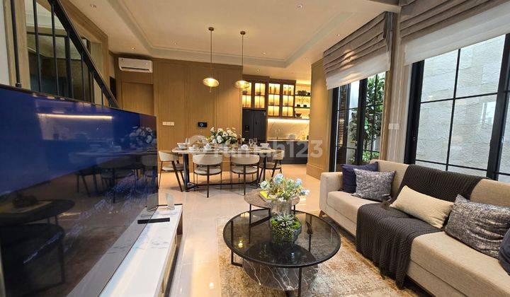 Rumah Mewah 3 Lantai Di Cluster Louise Sumarecon Gading Serpong 2