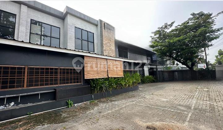 FOR RENT MULTI-PURPOSE BUILDING Eg. Restaurant Jl. Raya Serpong South Tangerang FOR RENT MULTI-PURPOSE BUILDING Eg. Restaurant Jl. Raya Serpong South Tangerang
