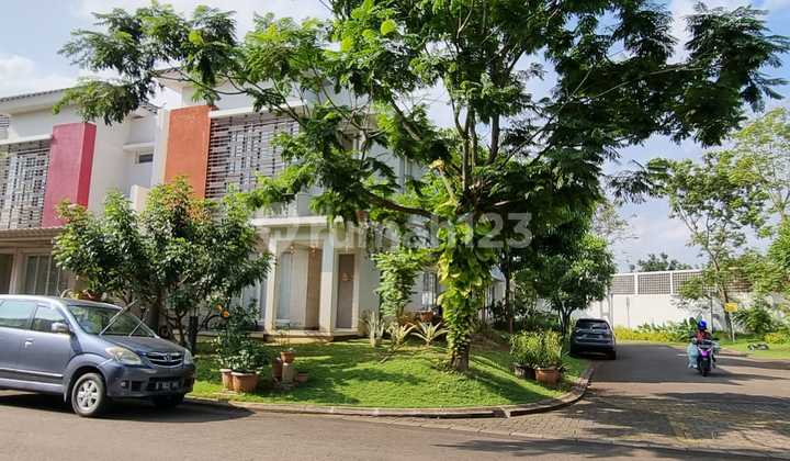 Hoek Volta House Gading Serpong Strategic Location Affordable Price