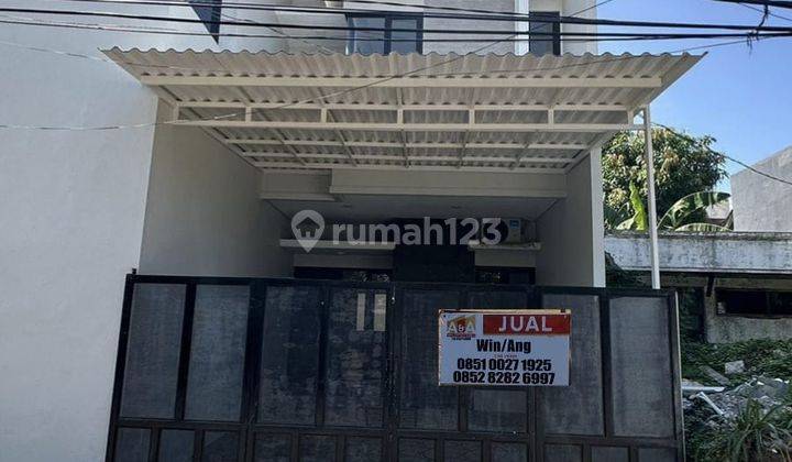 Rumah 2 Lantai Baru Unfurnished SHM di Kutisari Indah Utara Surabaya, Surabaya 1