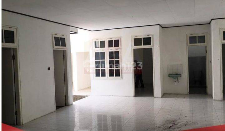 Rumah Bagus Unfurnished SHM di Medokan Asri Barat Surabaya, Surabaya 2