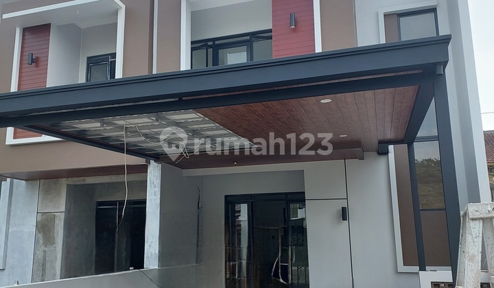 Rumah Antapani, 2 Lantai, HGB, Dekat Pusat Perbelanjaan,
