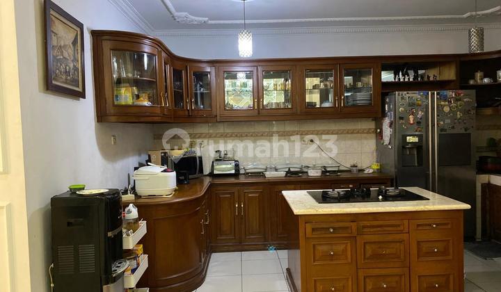 Rumah Murah 3 Lantai Siap Huni Bagus Strategis SHM di Antapani 2