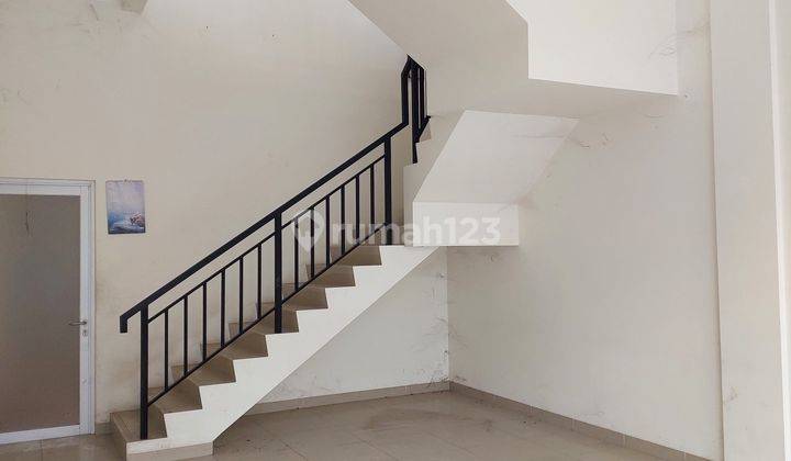 Disewakan Ruko Sumarecon Magna Unfurnished 60.0 m² Ruko SHM di Gede Bage 2