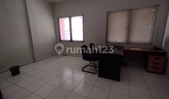 Ruko Murah 4 Lantai Luas 235.0 M² Shm Di Gatot Subroto