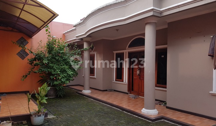 Rumah Murah Siap Huni Ada 3 Bangunana Bagus SHM Jalan Ahmad Yani Rumah Murah Siap Huni Ada 3 Bangunana Bagus SHM Jalan Ahmad Yani