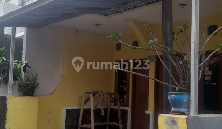 Affordable House Needs Minimal Renovation with Certificate in Antapani Bandung