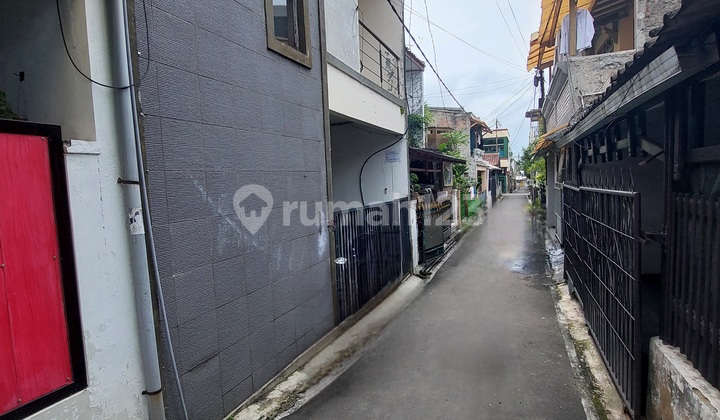Cheap Boarding House for Sale in Bandung Near Campus, SHM, Near Polban Ulbi Campus.