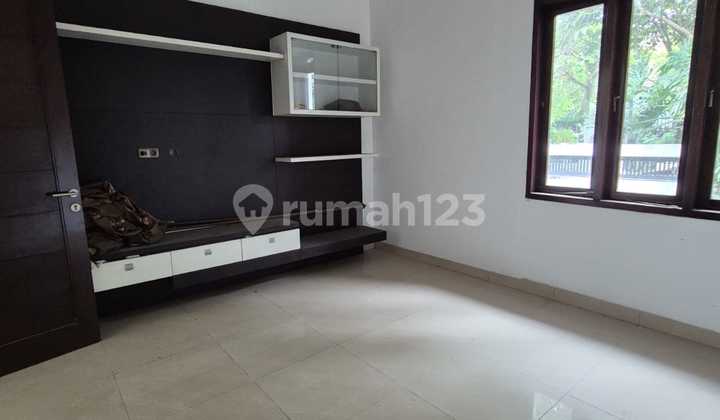 Rumah Murah 2 Lantai Siap Huni Bagus SHM di Batununggal Mulia