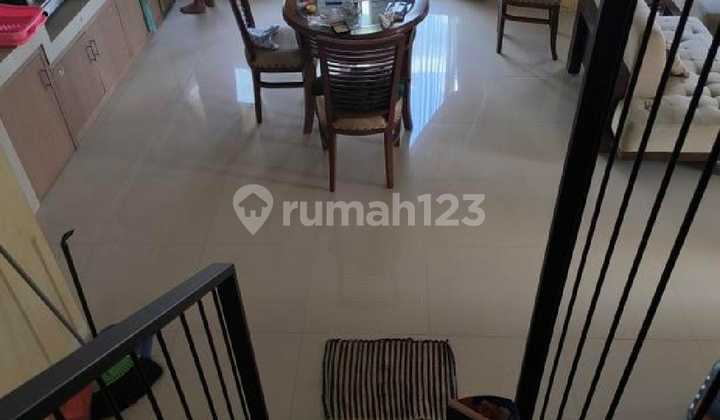 Rumah Murah 2 Lantai Semi Furnish Bagus di Cigadung Sayap Dago Rumah Murah 2 Lantai Semi Furnish Bagus di Cigadung Sayap Dago