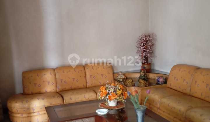 Cheap 1.5-Story House Ready to Live In, Large and Well-Maintained with SHM in Ciateul 2