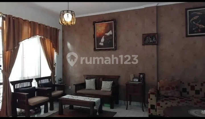 Rumah 2 Lantai, SHM, Dekat Pusat Kota Bandung Rumah 2 Lantai, SHM, Dekat Pusat Kota Bandung