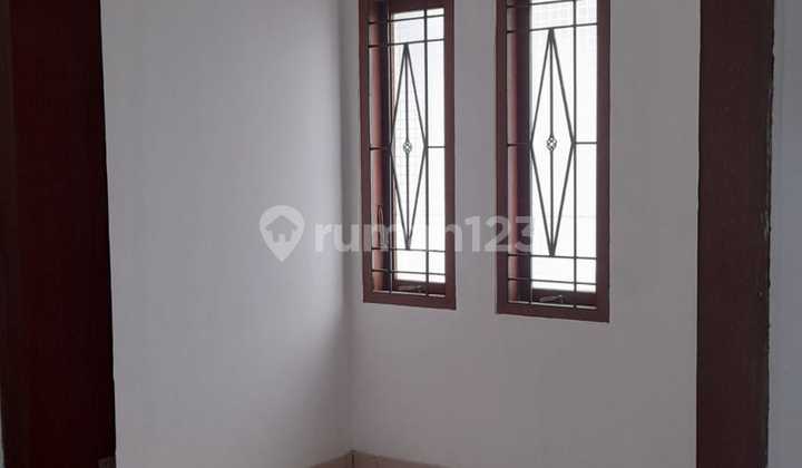 Good Cheap House Rent with SHM in Antapani Bandung 2