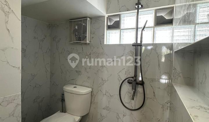 Rent 3-Bedroom, 2-Story House with AC Podomoro Bandung