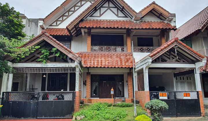 Spacious & Fully Furnished House at Griya Tugu Asri Cimanggis