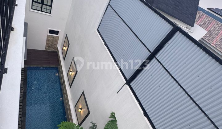Rumah Mewah 4 Lantai Elegan Ciganjur dengan Kolam Renang + Taman 2