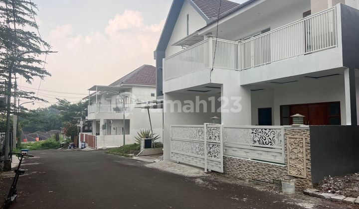 Two-Story House in Green Depok Village, Near Depok Square & GDC. 2
