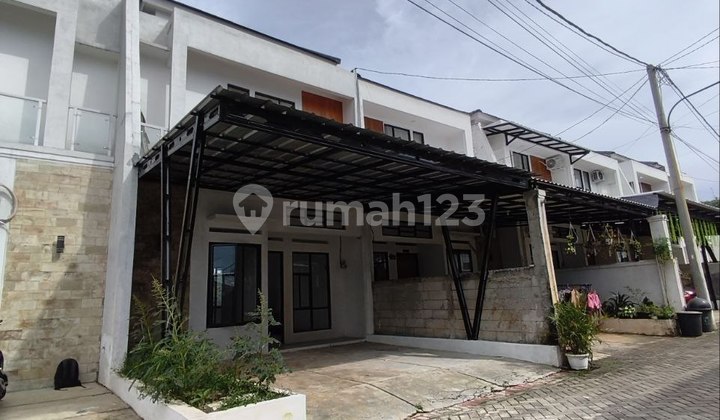 Rumah 2 Lantai Cluster Asri Dekat Grand Depok City